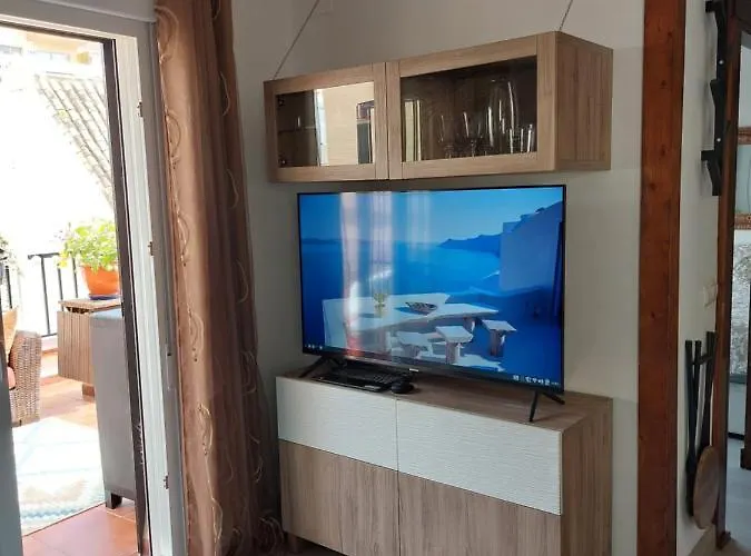 Cozy Penthouse With Excellent Location Apartment