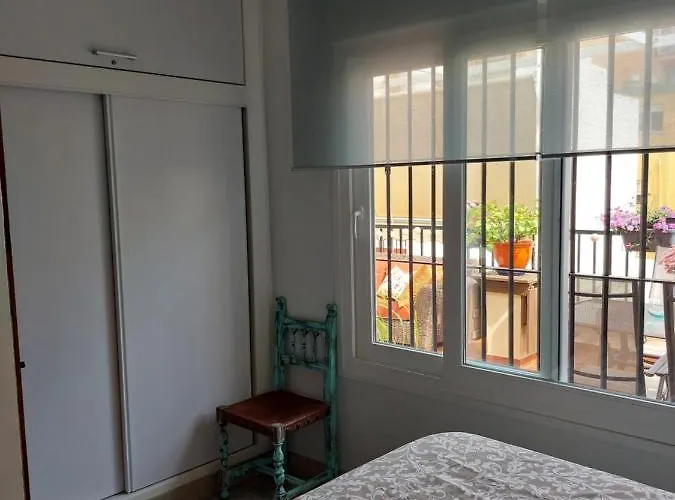 Cozy Penthouse With Excellent Location Apartment *