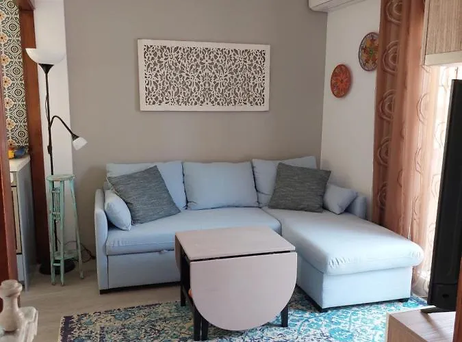 Cozy Penthouse With Excellent Location Apartment