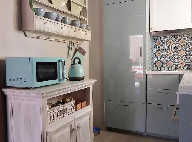 Cozy Penthouse With Excellent Location アパート *